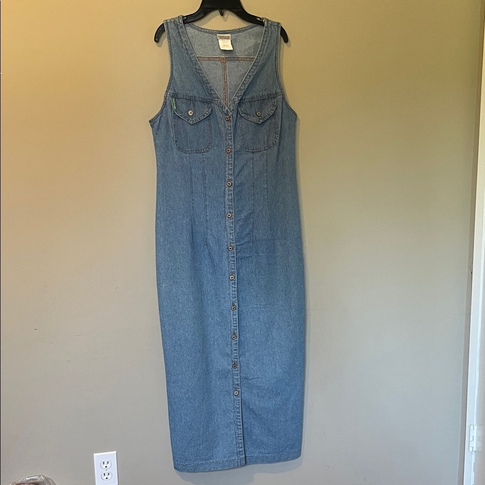 Vintage Denim Button-Down Sleeveless Dress